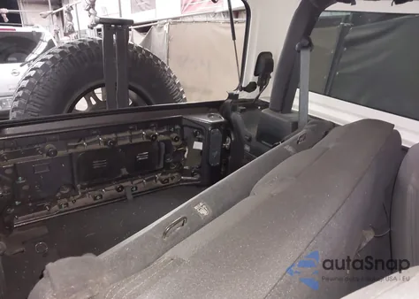 2020 Jeep Wrangler Sport S 4X4 from USA, damaged, VIN 1C4GJXAN4LW229040